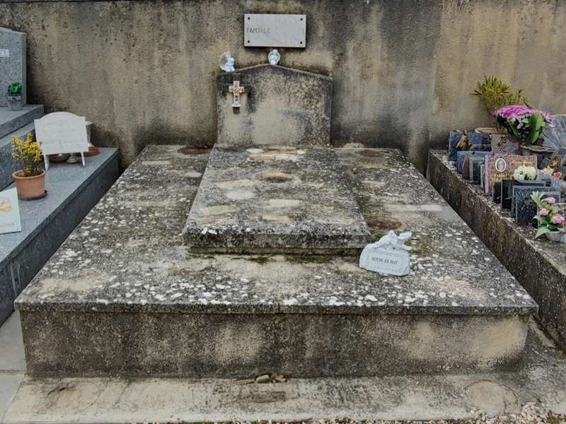 entretien-nettoyage-tombe-grenoble-av